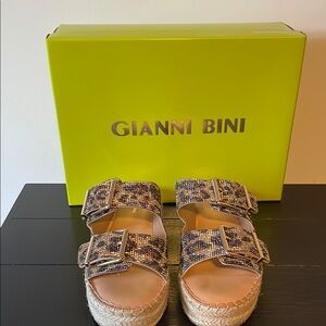 Gianni Bini Women's Black and Tan Sandals